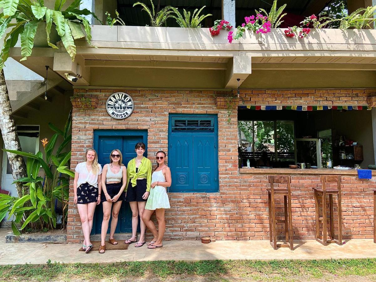 Babylon Mirissa Hostel Exterior photo