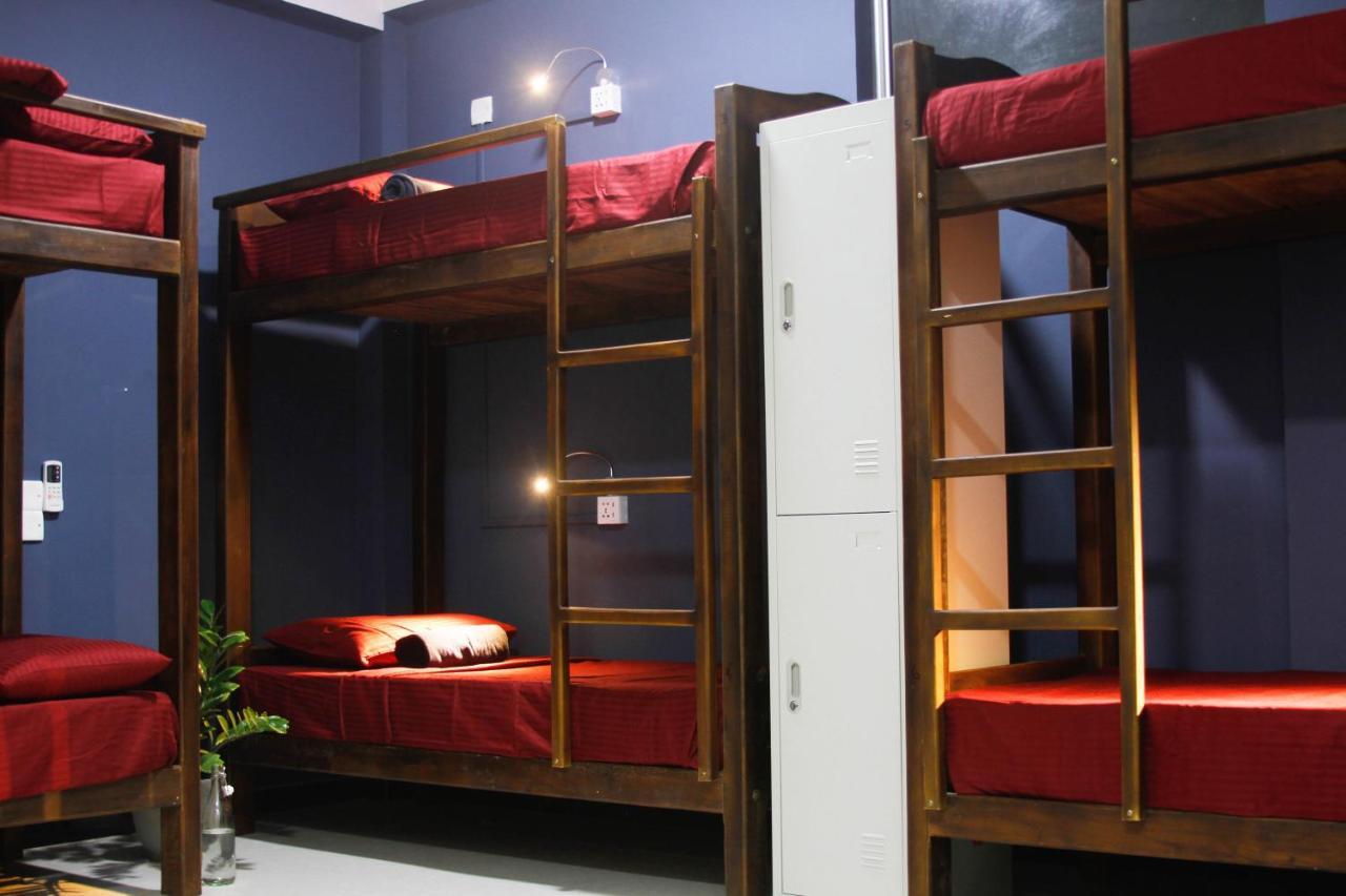 Babylon Mirissa Hostel Exterior photo